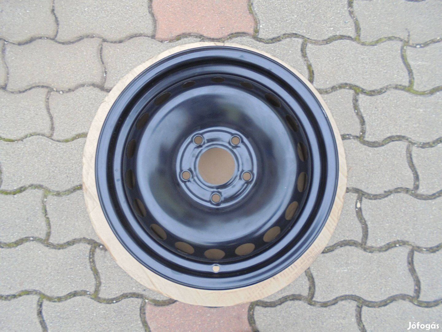 1 db új gyári 5 x 114.3-as Megane lemezfelni eladó