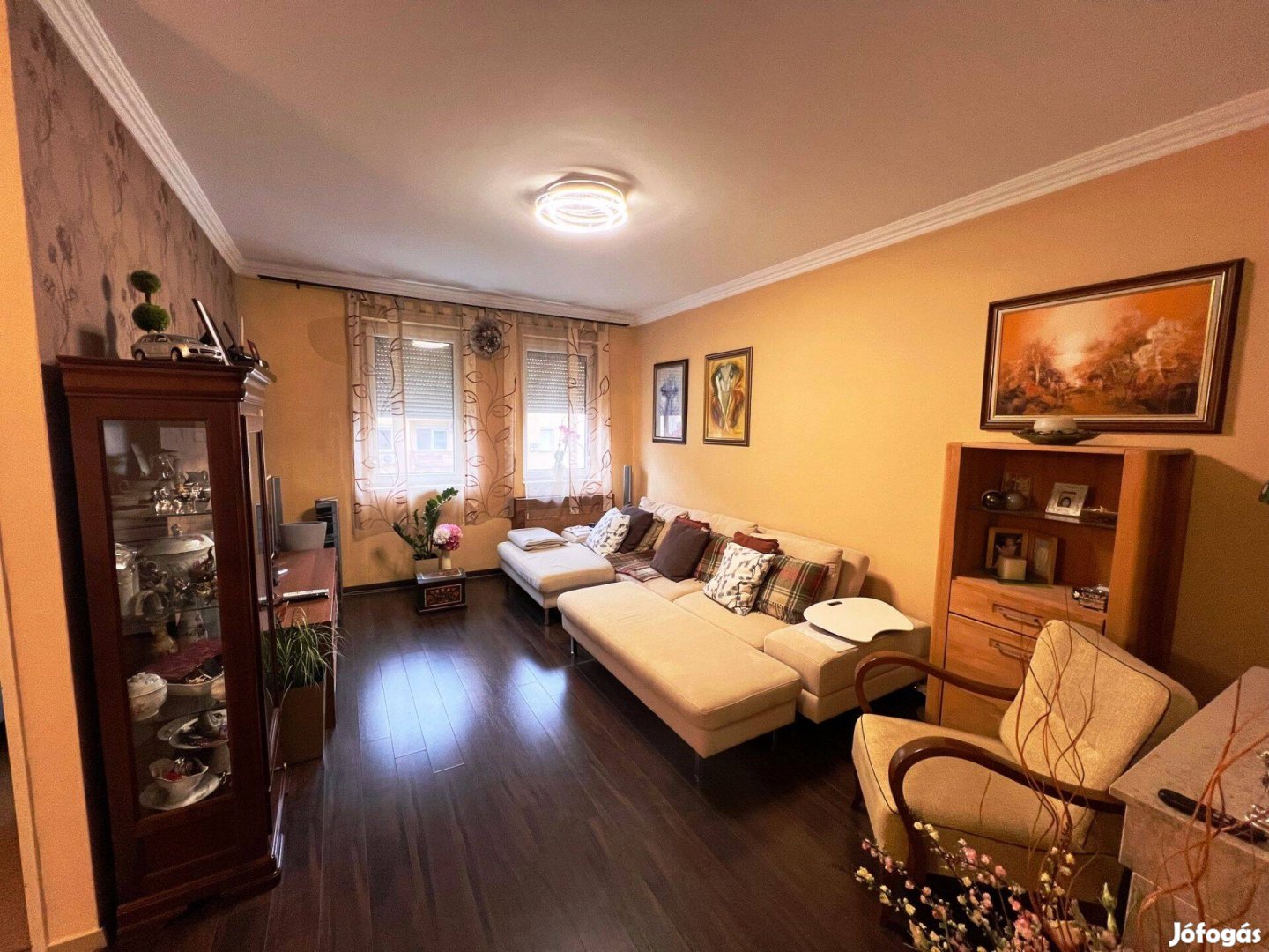 1.emeleti, Nappali 2 szobás, erkélyes, Azonnal költözhető