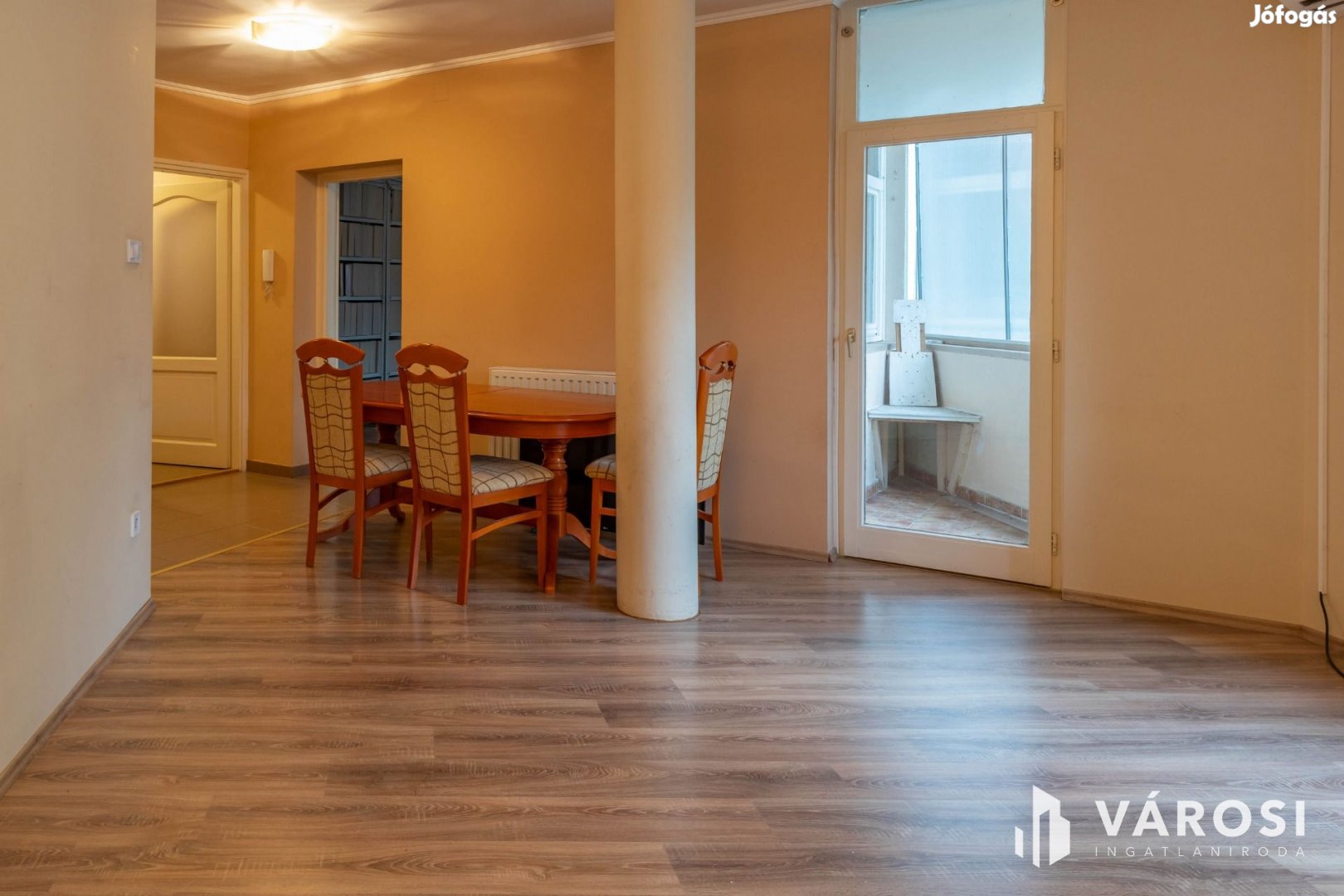 1.emeleti tégla lakás Orosháza szívében