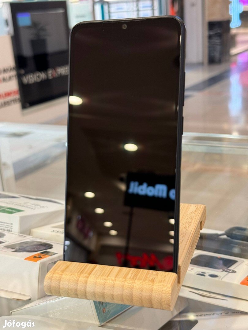 1 év gyári garanciával eladó Xiaomi Mi A2 32Gb újszerű állapotban !