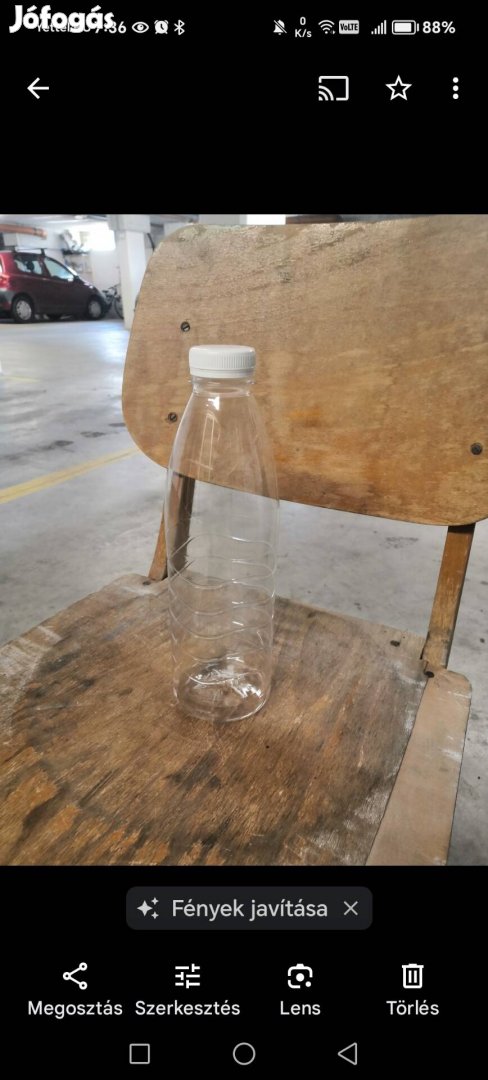 1 literes víztiszta műanyag palack 