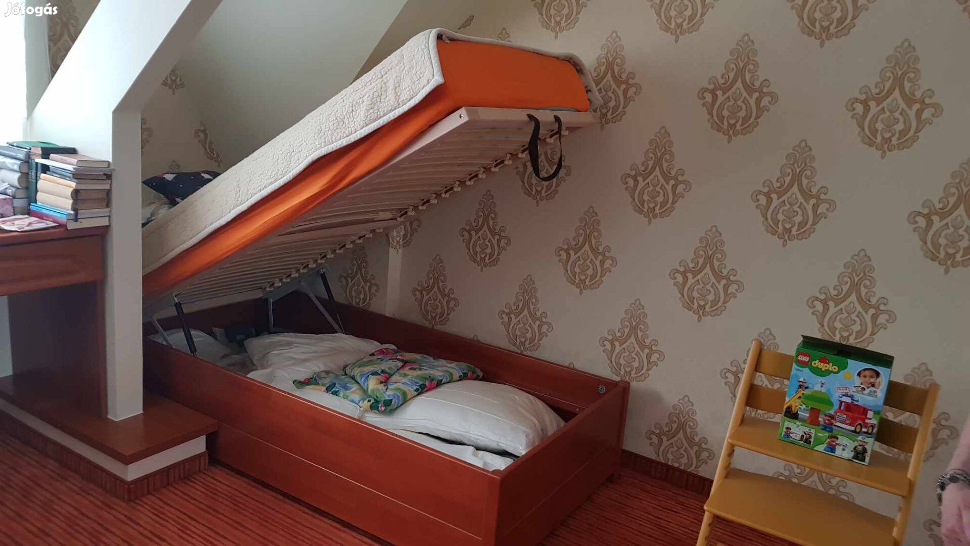 1 személyes ágyneműtartós ágy félkemény Tempure matraccal