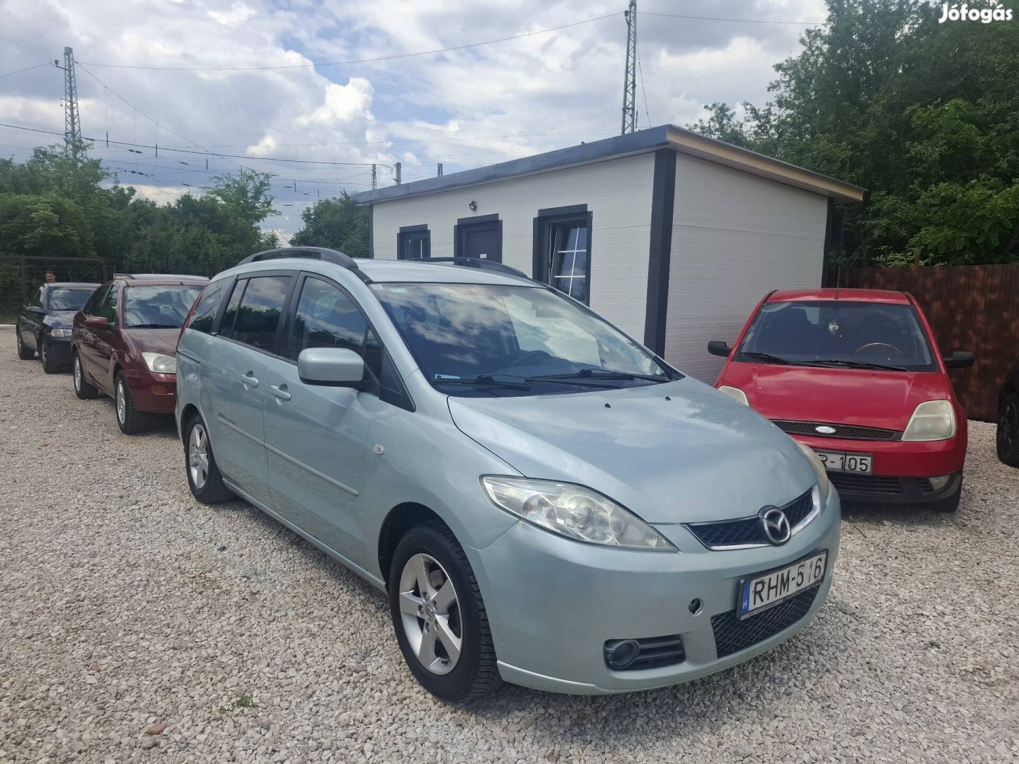1 tulajdonostól Mazda 5    7személy 