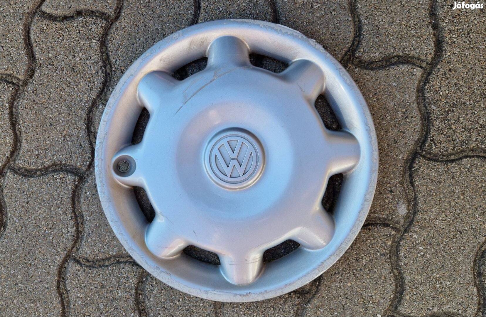 1db 14" VW Volkswagen gyári dísztárcsa