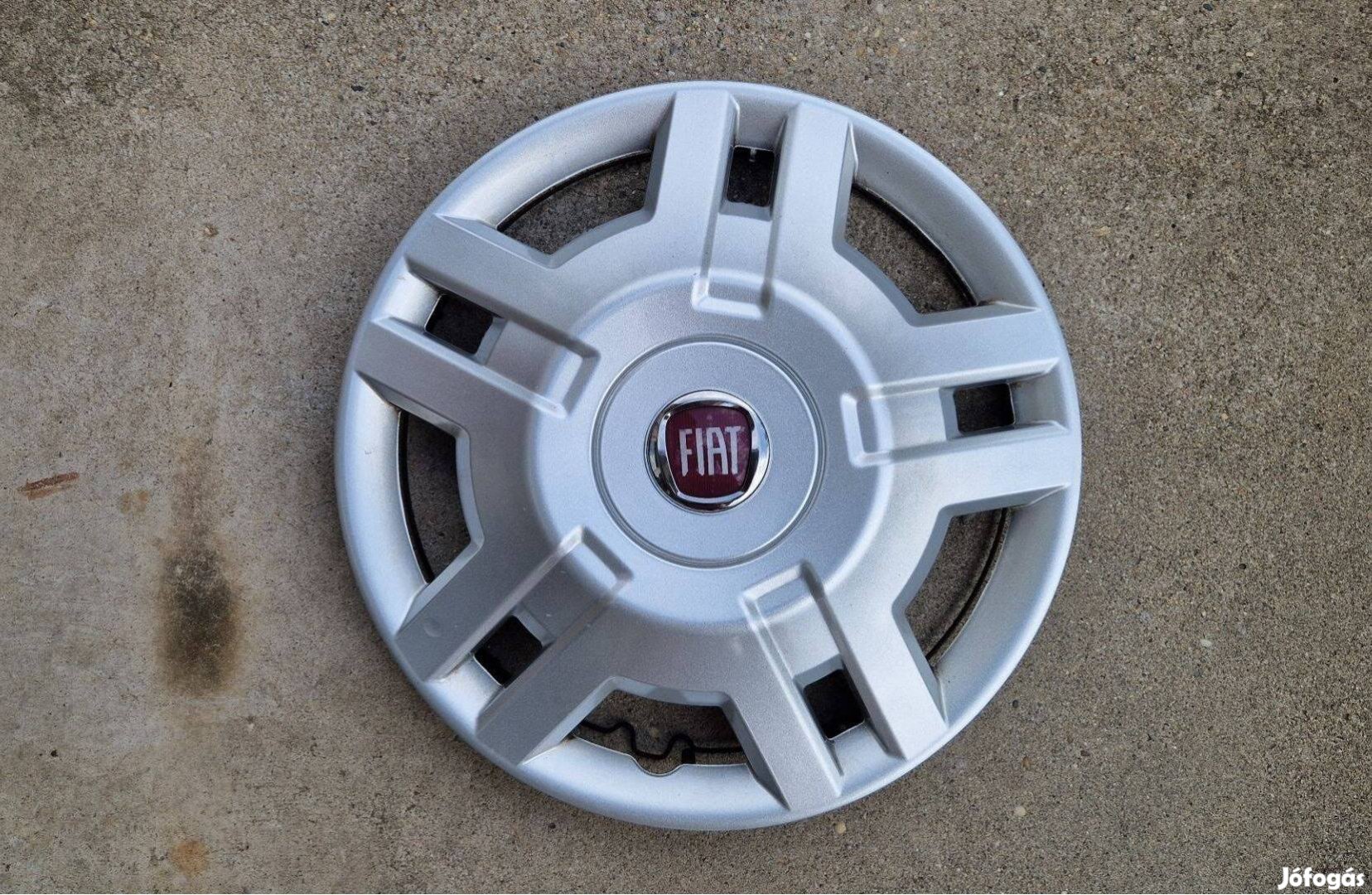 1db 15" Fiat gyári dísztárcsa