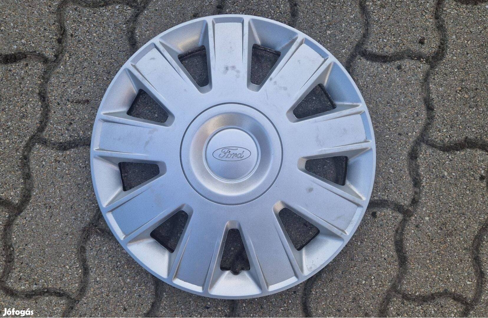 1db 15" Ford gyári dísztárcsa