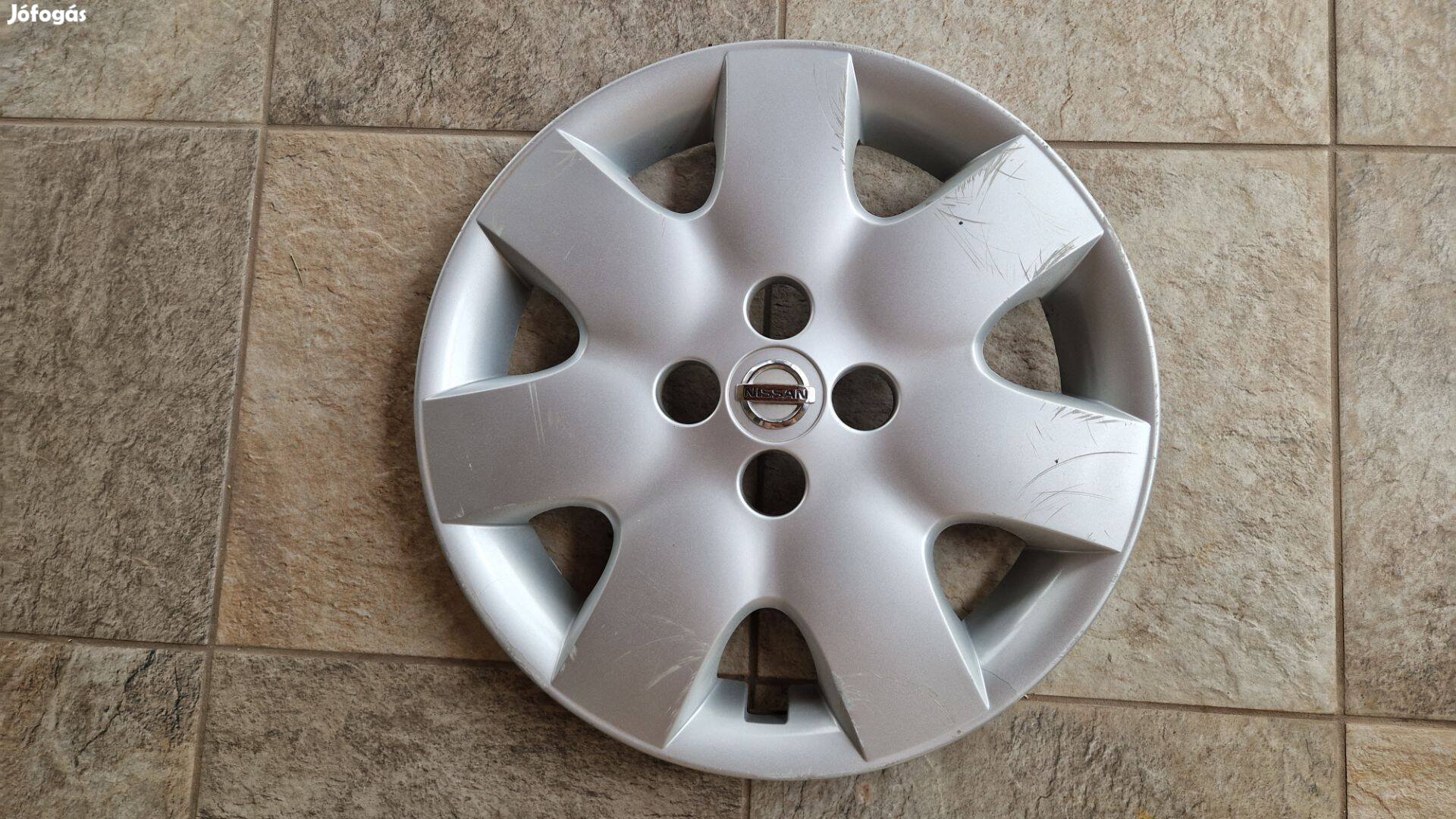 1db 15" Nissan gyári dísztárcsa