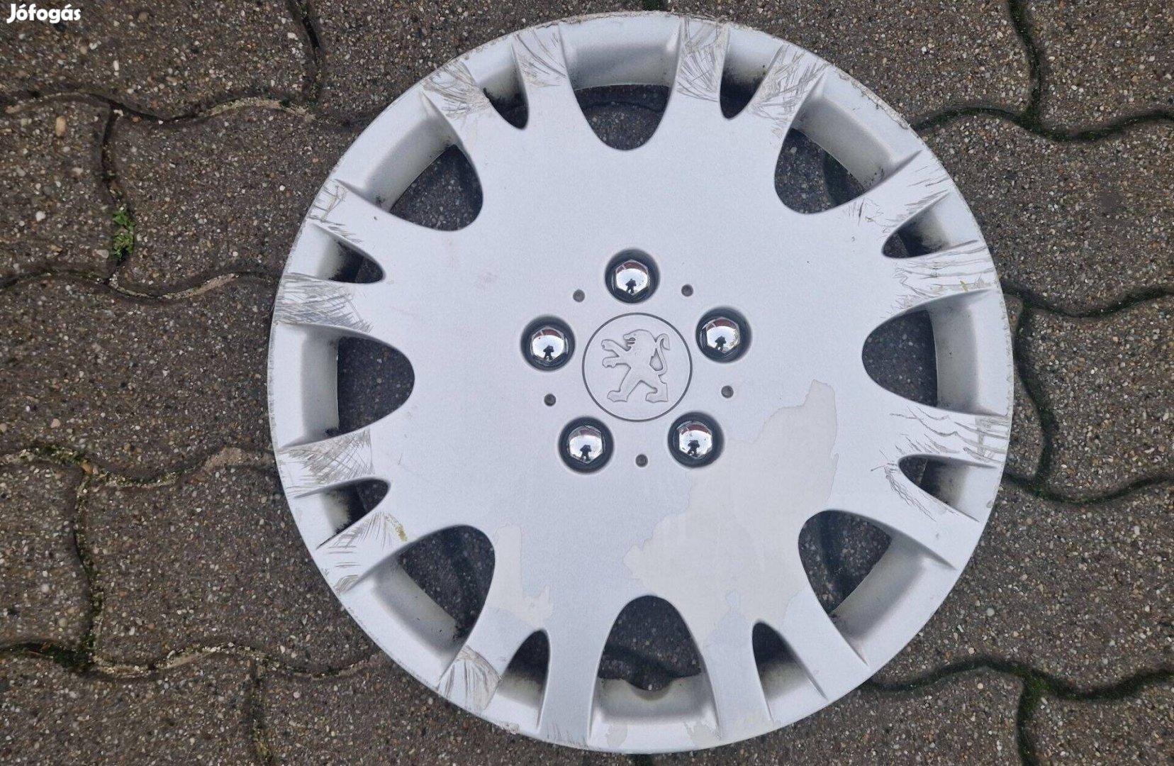 1db 15" Peugeot gyári dísztárcsa