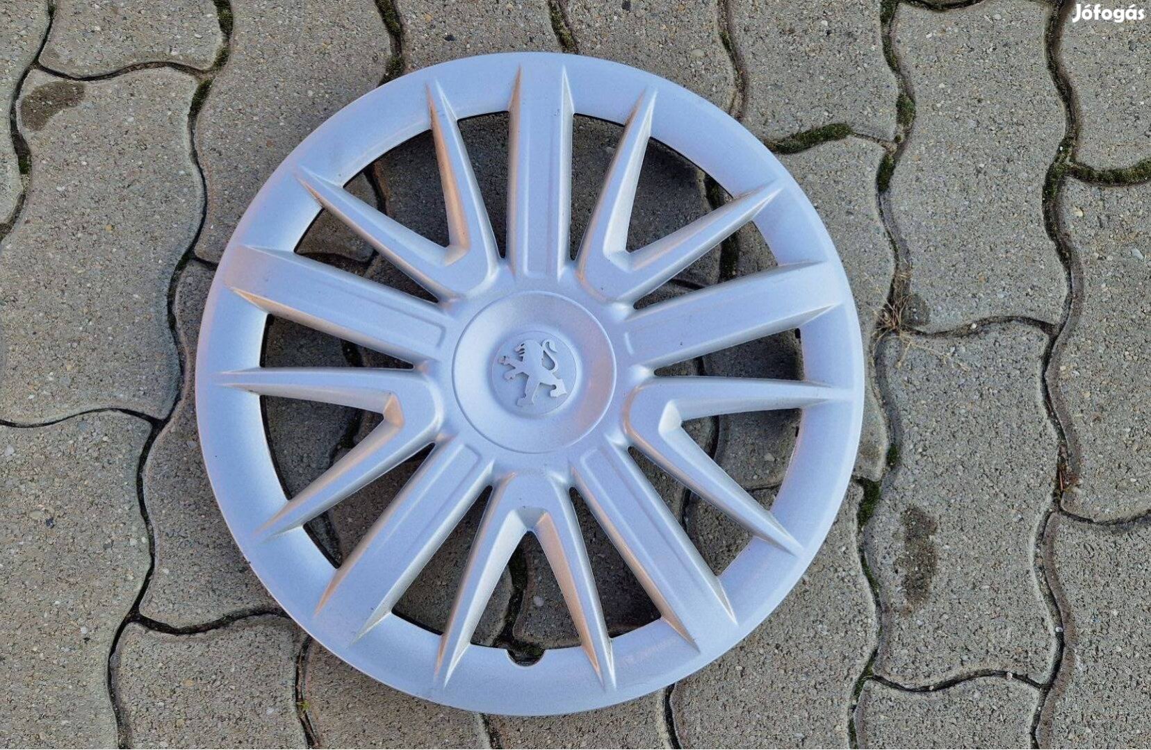 1db 15" Peugeot gyári dísztárcsa