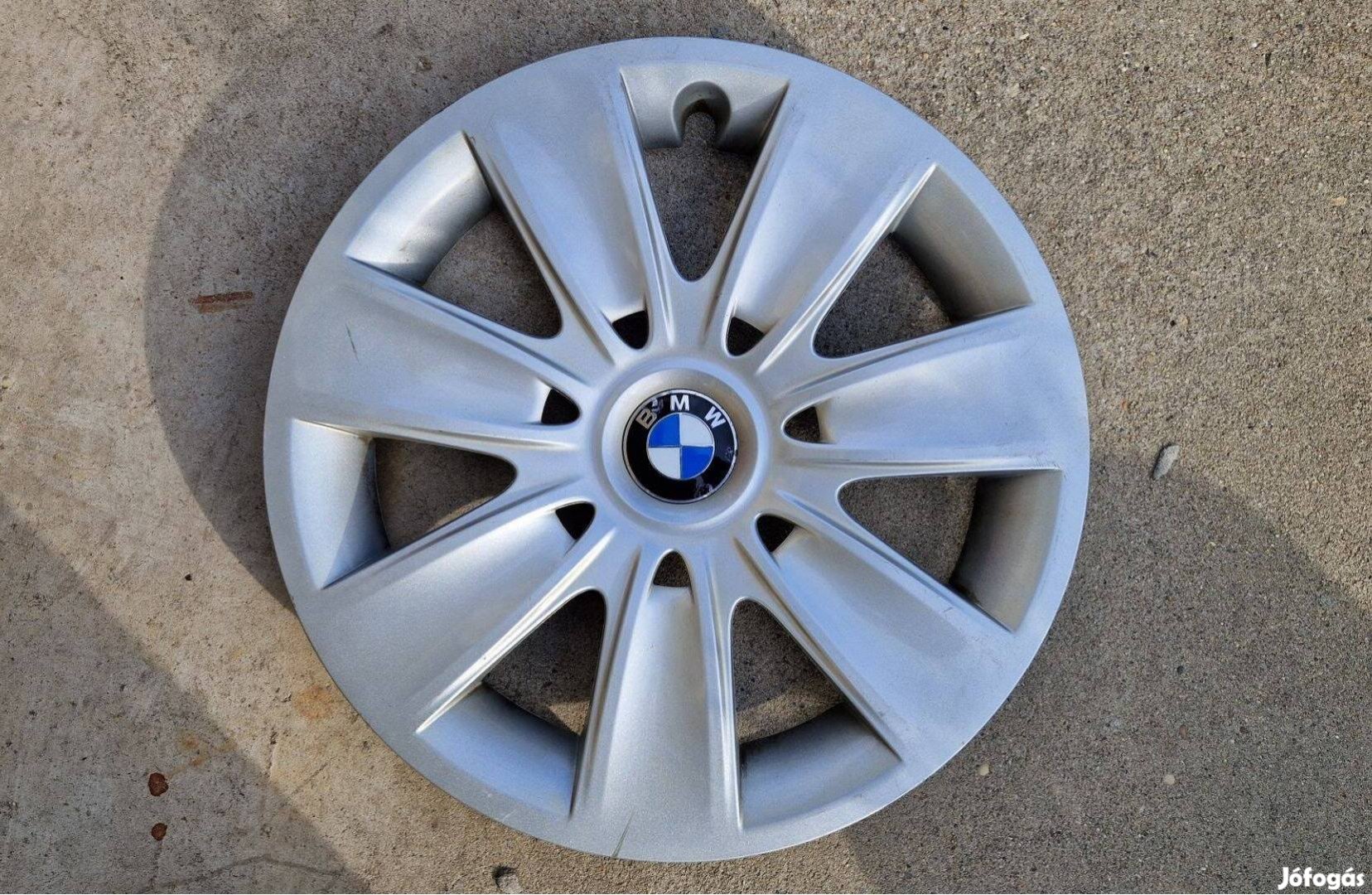 1db 16" BMW gyári dísztárcsa