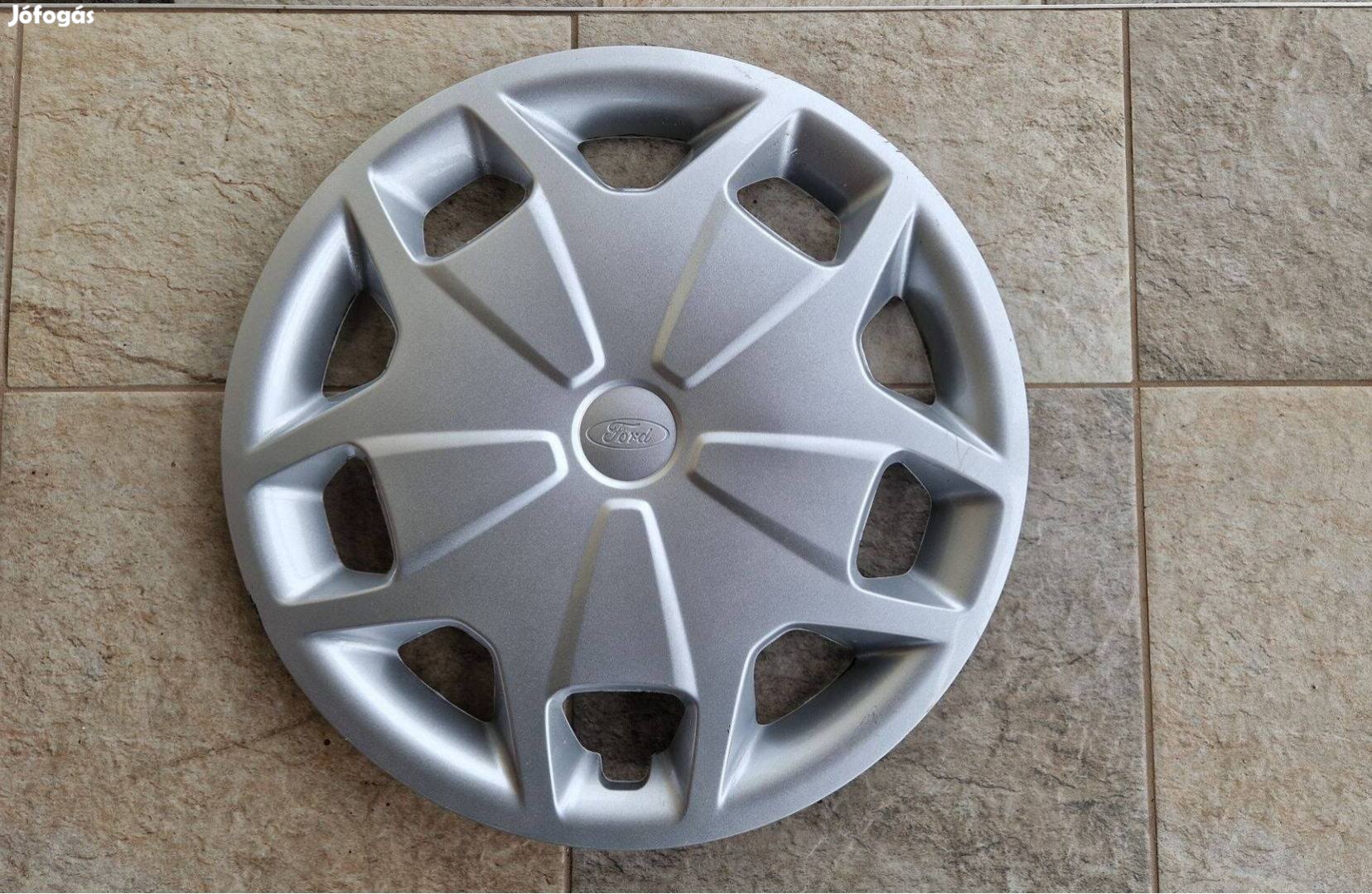 1db 16" Ford Transit gyári dísztárcsa