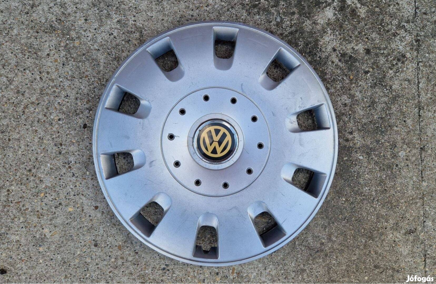 1db 16" VW Volkswagen emblémás dísztárcsa