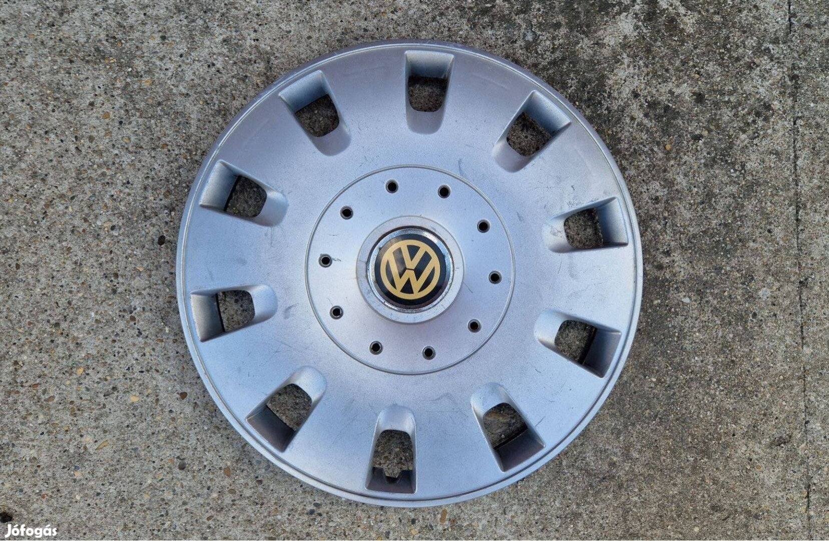 1db 16" VW Volkswagen emblémás utángyártott dísztárcsa