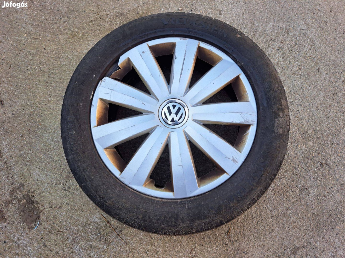 1db 16" Volkswagen gyári dísztárcsa eladó!!! akciós áron! (Kód 81)