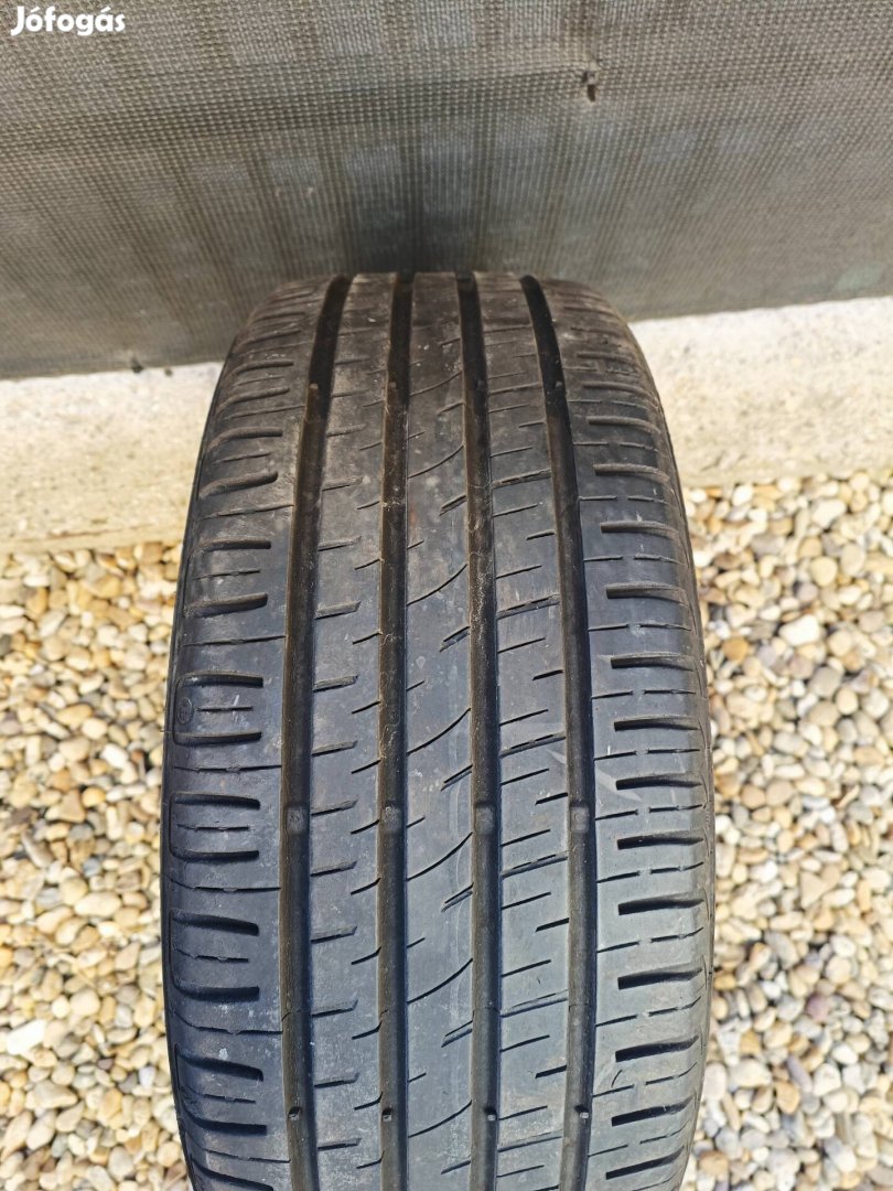 1db 17 /17" Barum 205/45 R17 nyári gumi