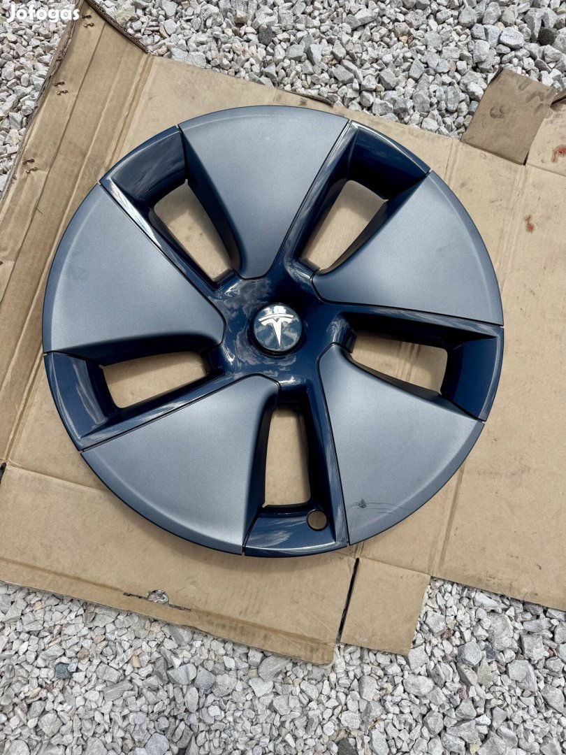 1db 18" Tesla Aero Felni Tárcsa