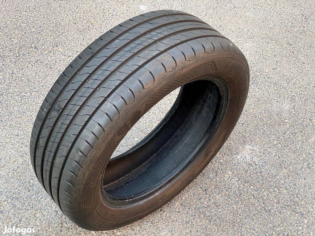 1db 20555R16 Goodyear Efficientgrip nyári gumi 16 nyárigumi