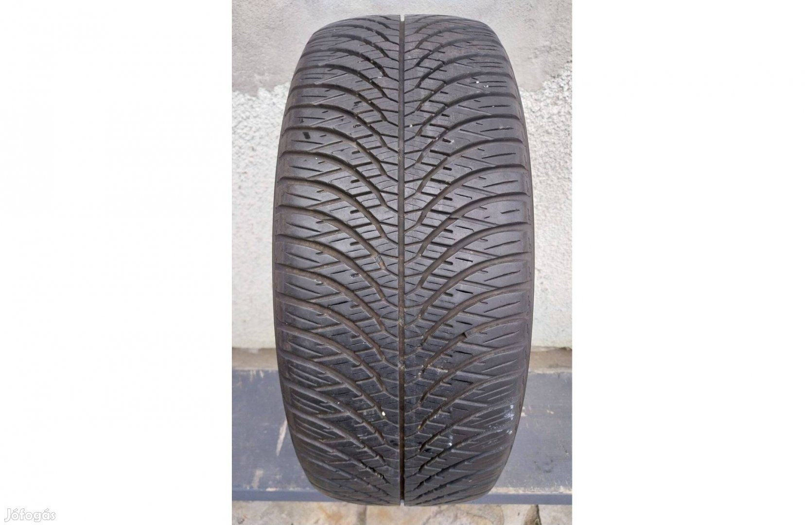 1db 205/55 R16" Yokohama Blue Earth 4S /négy évszakos/ abroncs