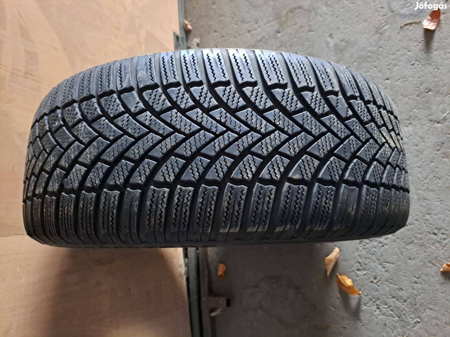 1db 215/55 R16 Bridgestone Blizzak LM005 téli gumi eladó ára! 10000Ft