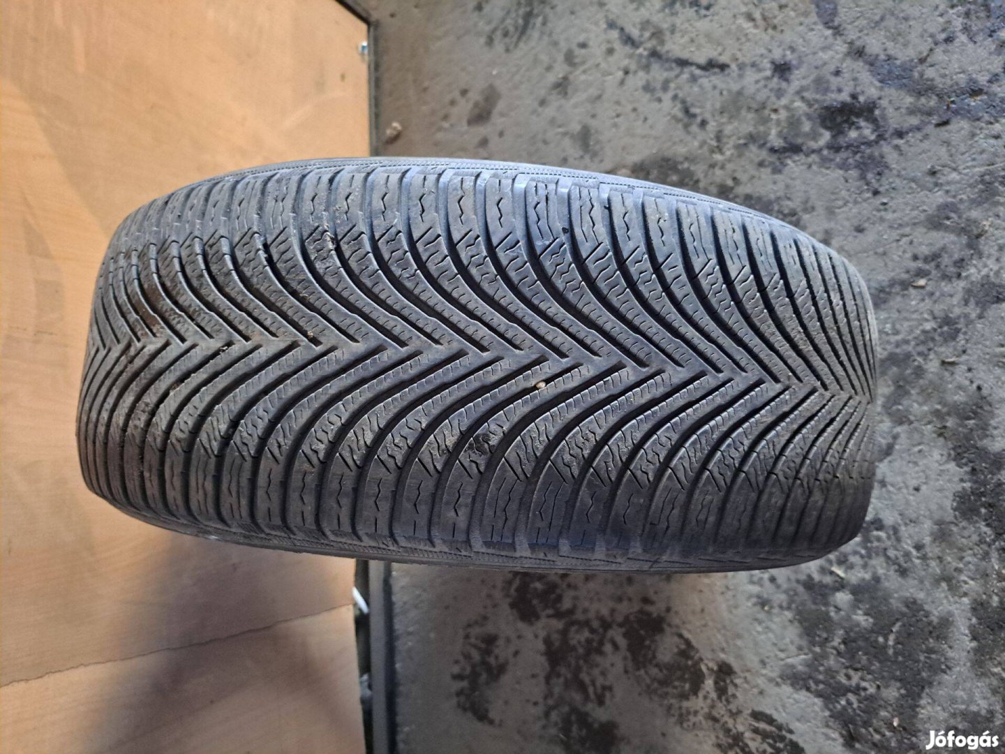 1db 215/55 R17 Michelin Alpin 5 téli gumi eladó! (DOT2020,34hét)