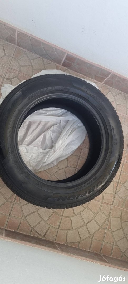 1db 255/55/R18 Pirelli winter téli gumi