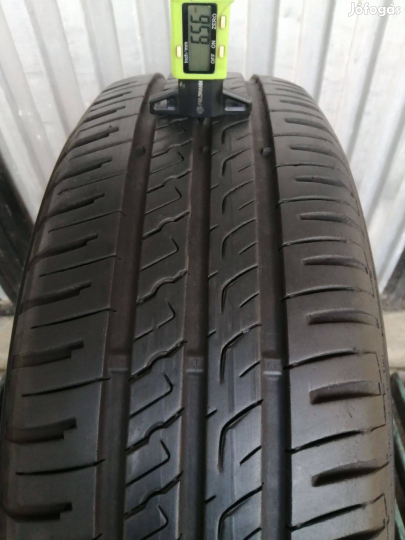 1db 4db szinte új Barum 195/65 R15 195/65R15 nyári gumi harmad áron!