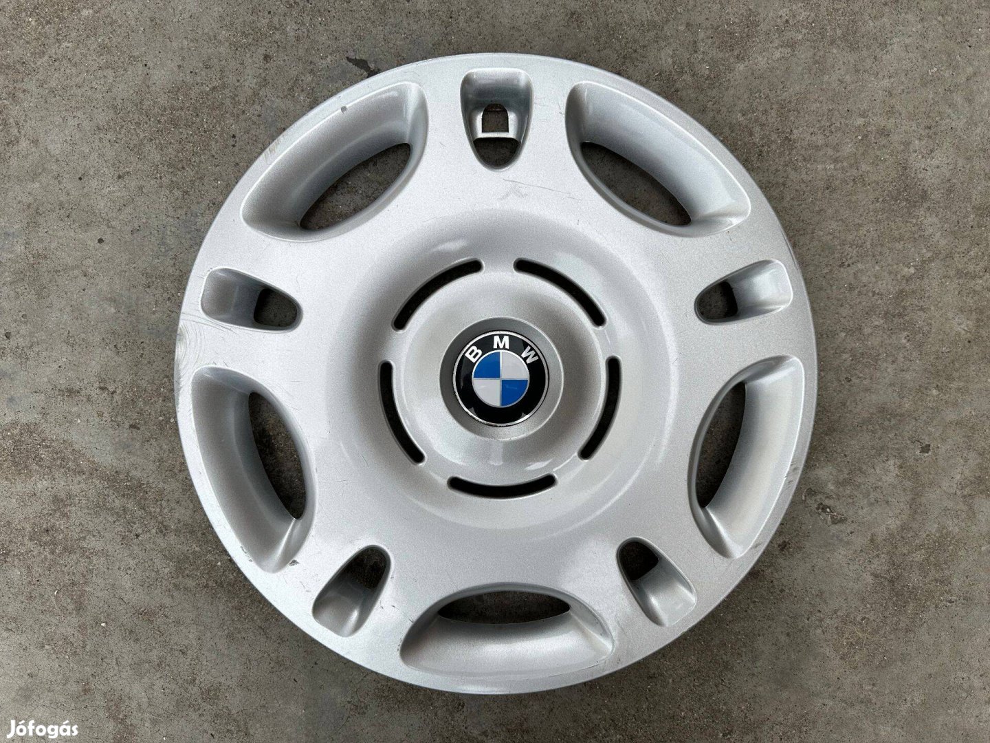 1db Bmw 15-ös gyári disztárcsa eladó!
