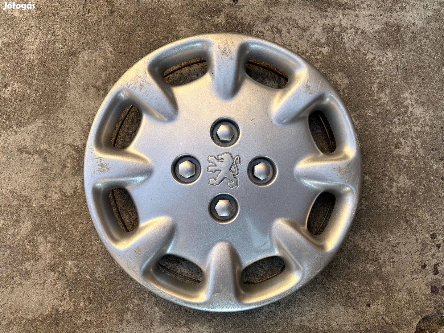1db Peugeot 13-as gyári disztárcsa eladó!!!