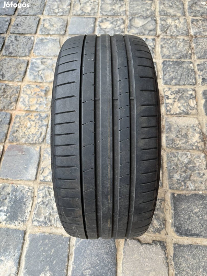 1db Pirelli P Zero PZ4 nyári gumi 235/35R19 235/35 R19