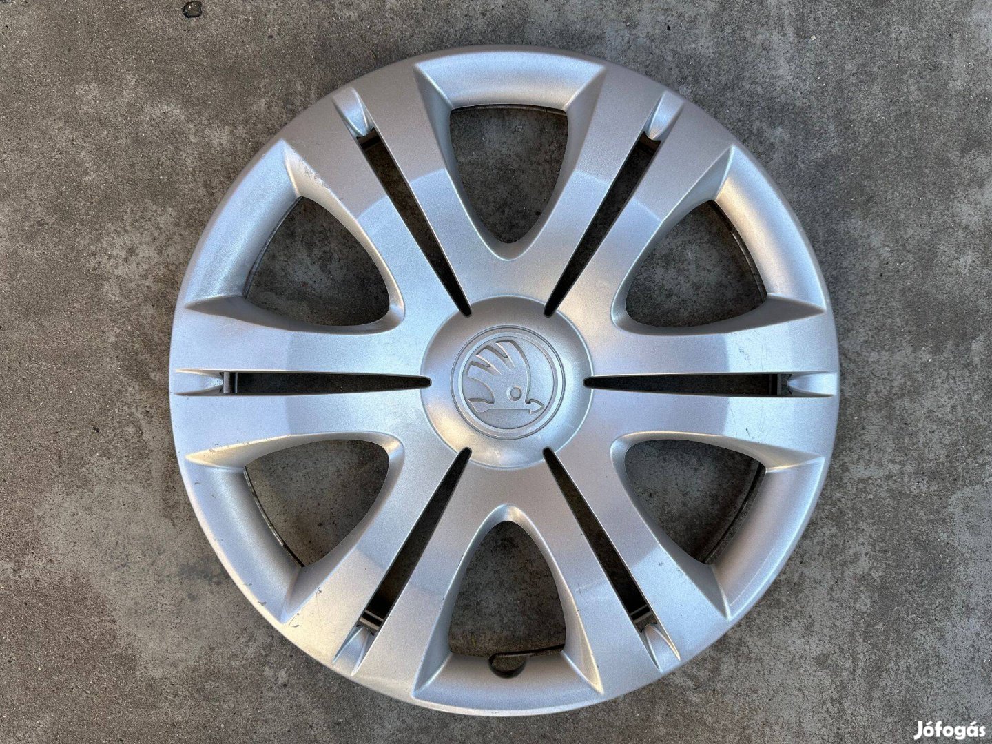 1db Skoda 15-ös disztárcsa eladó!