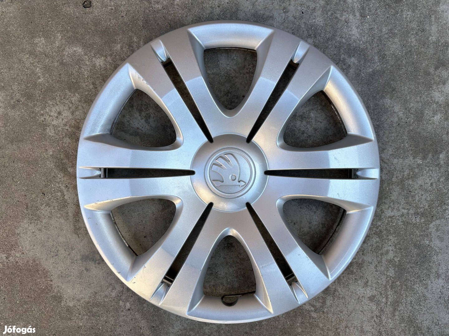 1db Skoda 15-ös disztárcsa eladó!