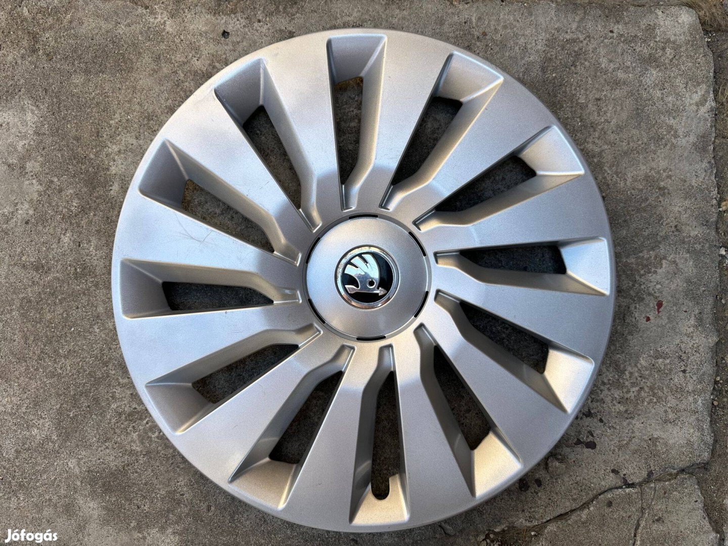 1db Skoda 16-os gyári disztárcsa eladó!