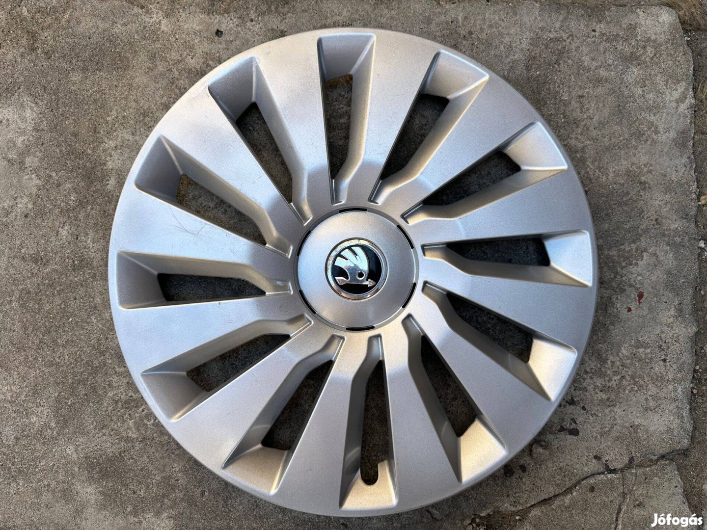 1db Skoda 16-os gyári disztárcsa eladó!