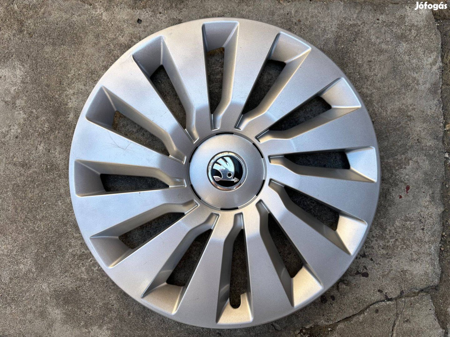 1db Skoda 16-os gyári disztárcsa eladó!