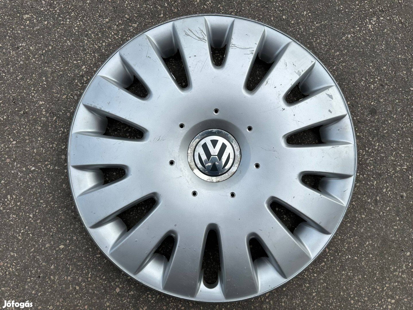 1db Volkswagen 16-os disztárcsa!