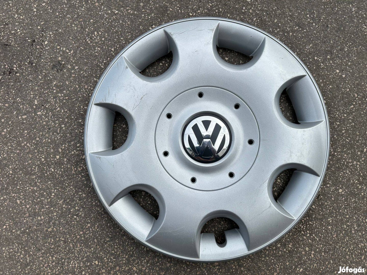 1db Volkswagen 16-os gyári disztárcsa!