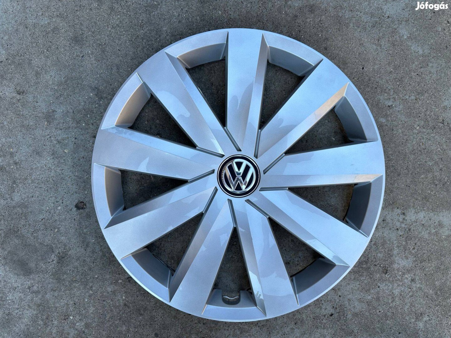 1db Volkswagen 16-os gyári disztárcsa eladó!