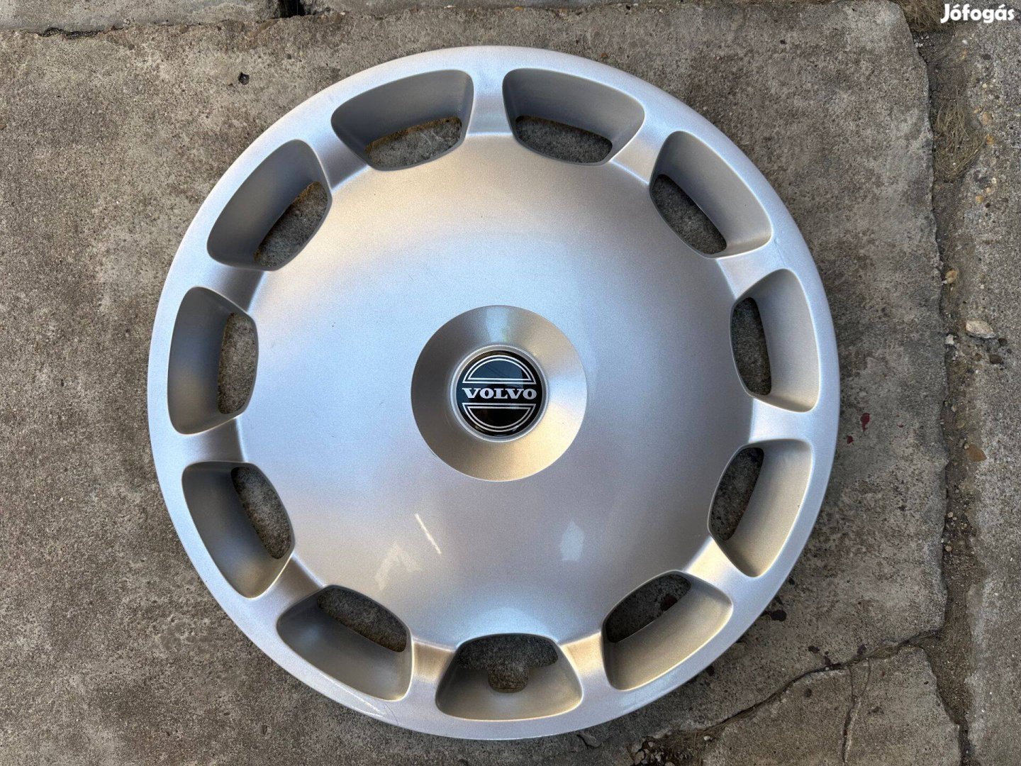 1db Volvo 16-os gyári disztárcsa eladó!