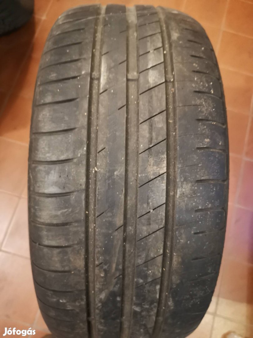 1db good year efficient grip nyárigumi 195/50 r15