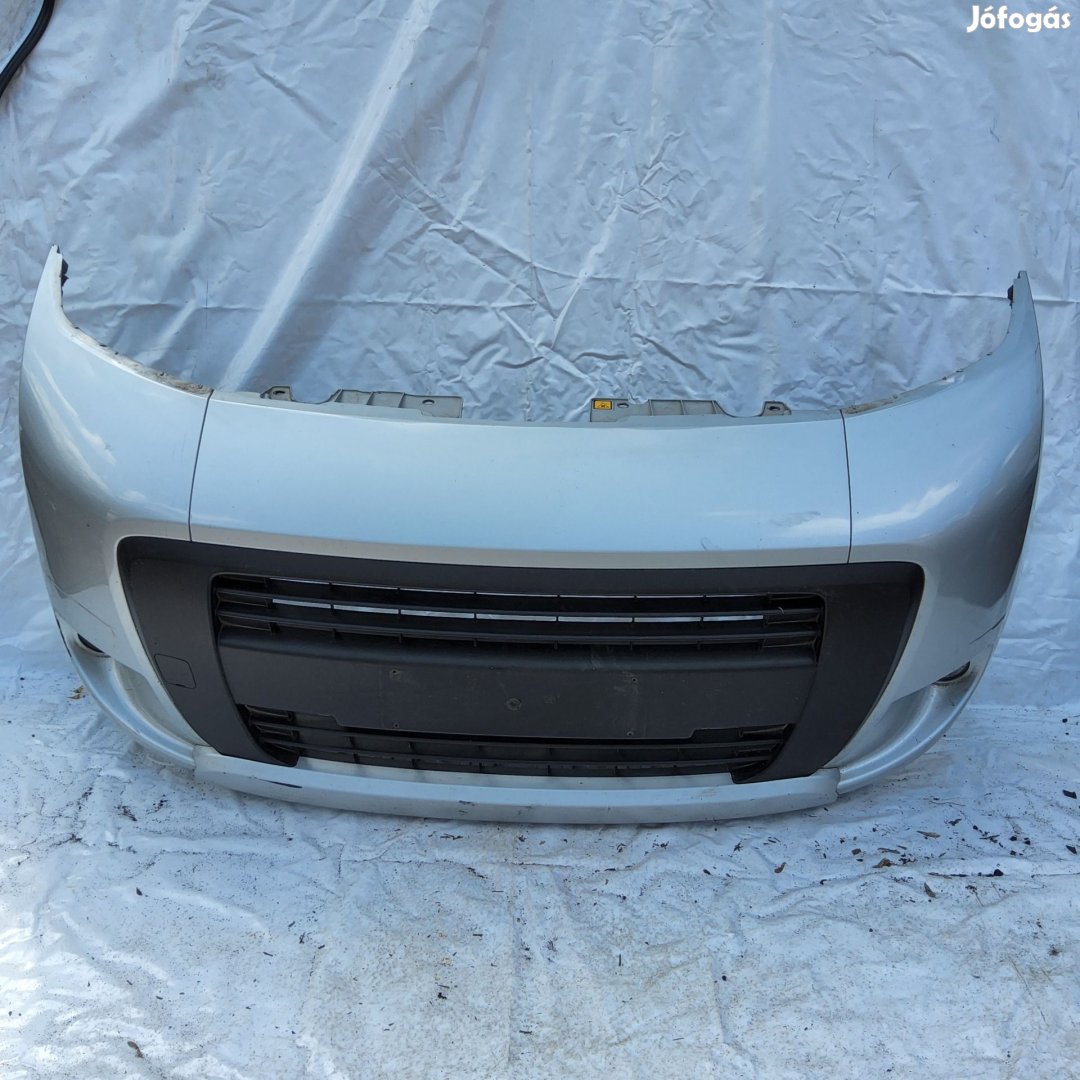 200166 Fiat Fiorino, Qubo 2007-2016 ködlámpás első lökhárító