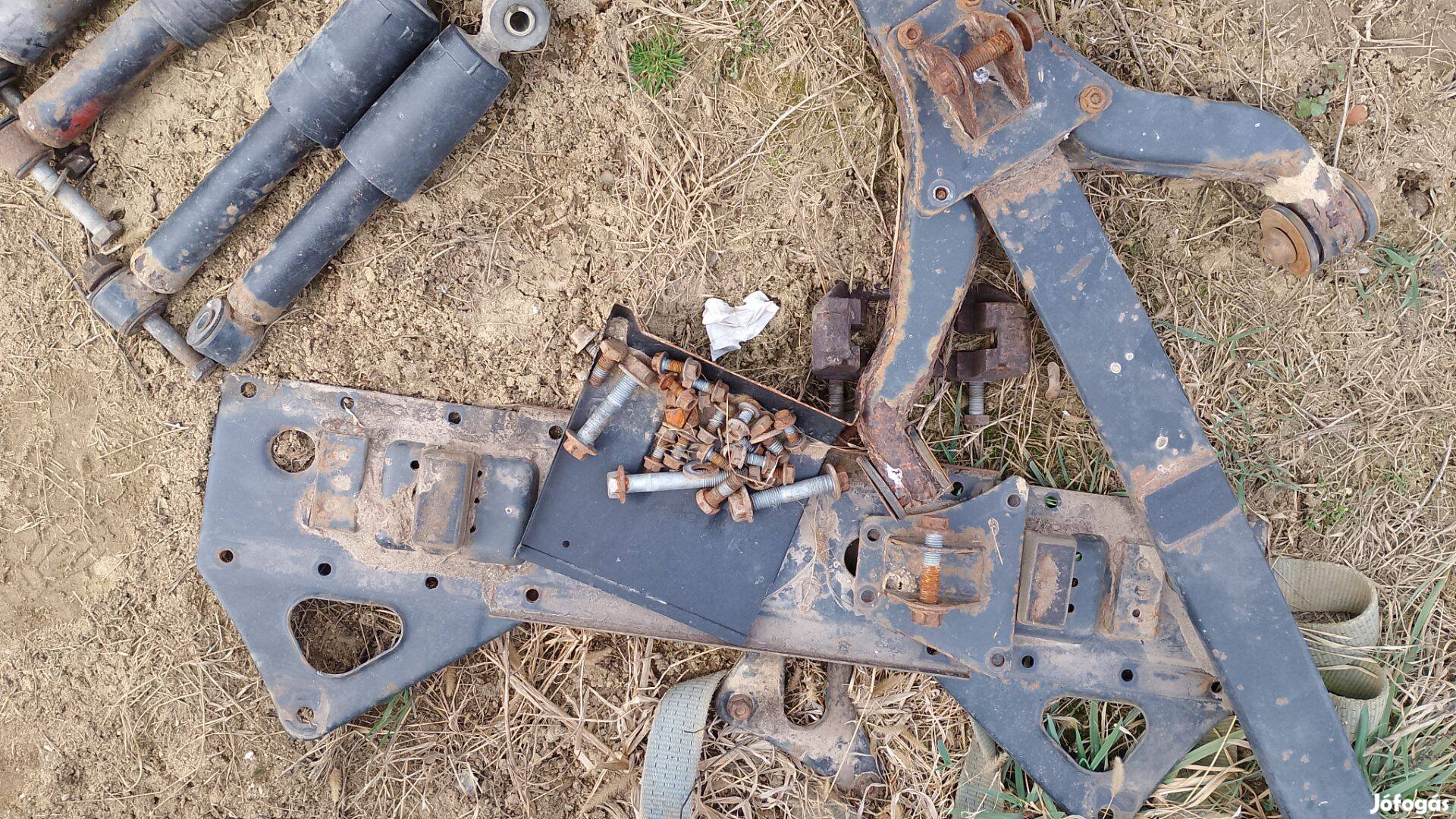 2004 -es Iveco daily első laprugó