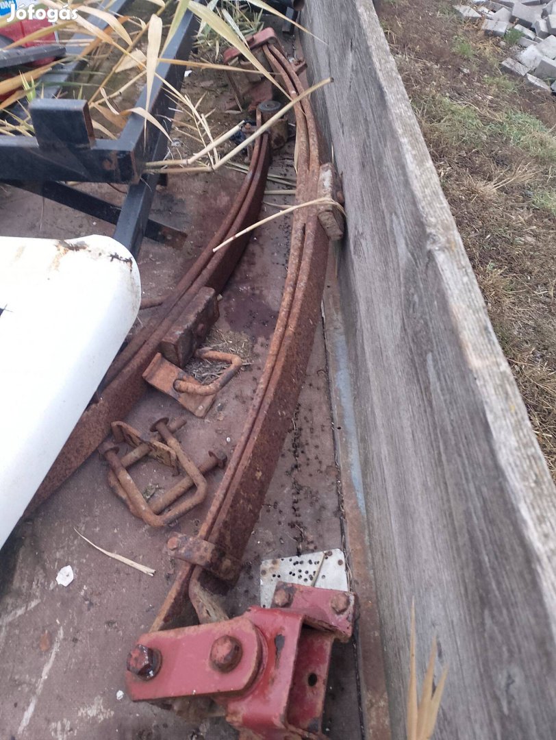 2005-es Iveco daily első laprugó eladó