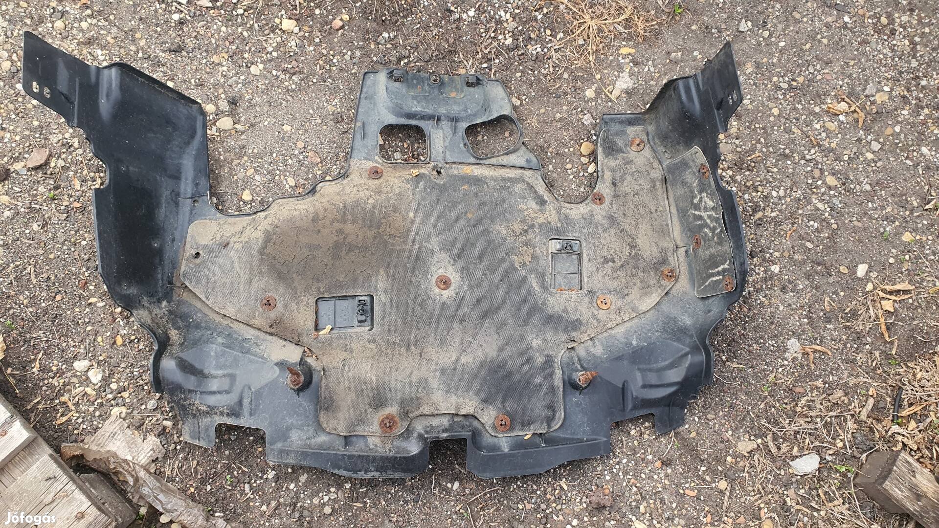 2006 Subaru Legacy Alsó motorburkolat 23.10.17