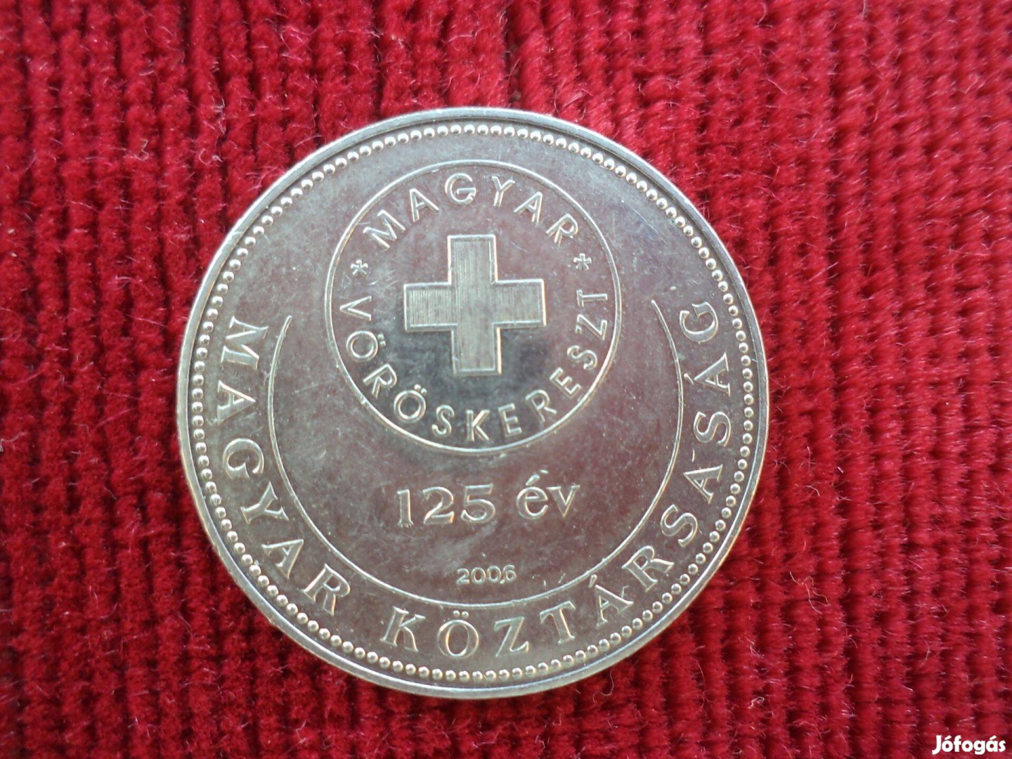 2006-ban kiadott 125 éves a Magyar Vöröskereszt 50 Ft-os érme eladó