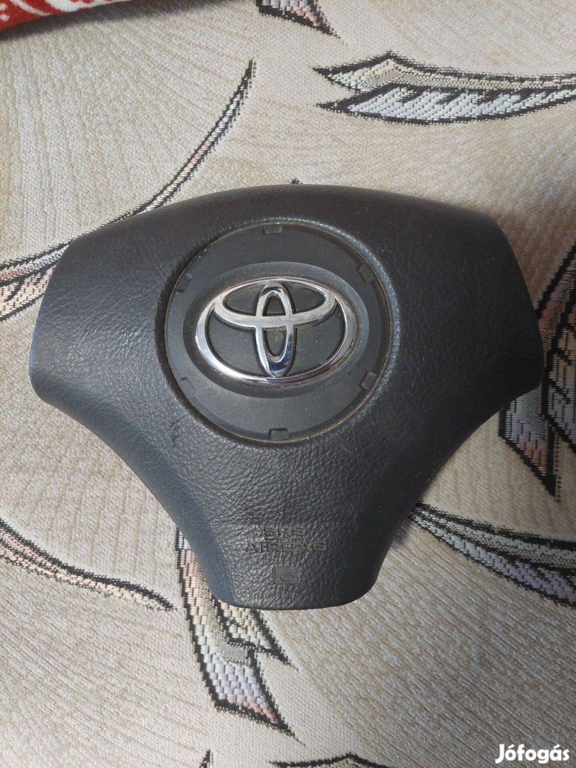 2007 Toyota corollámból kiegészítők eladó