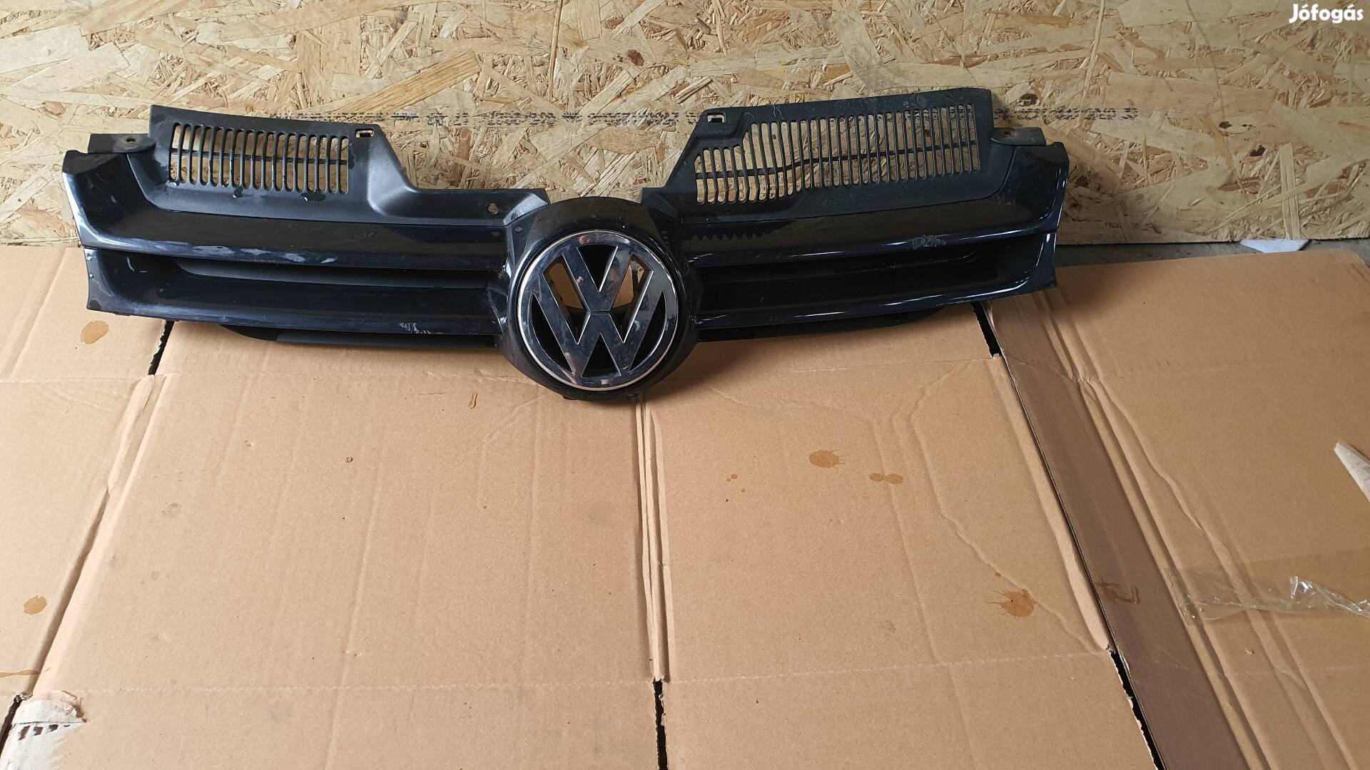 2007 VW Golf5 Hűtőrács  24.06.03
