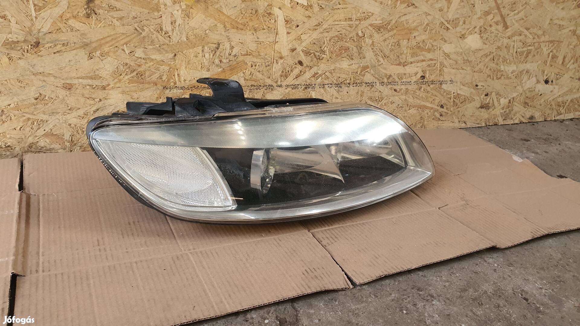 2008 Audi Q7 Xenon Jobb oldali  fényszóró  24.08.16