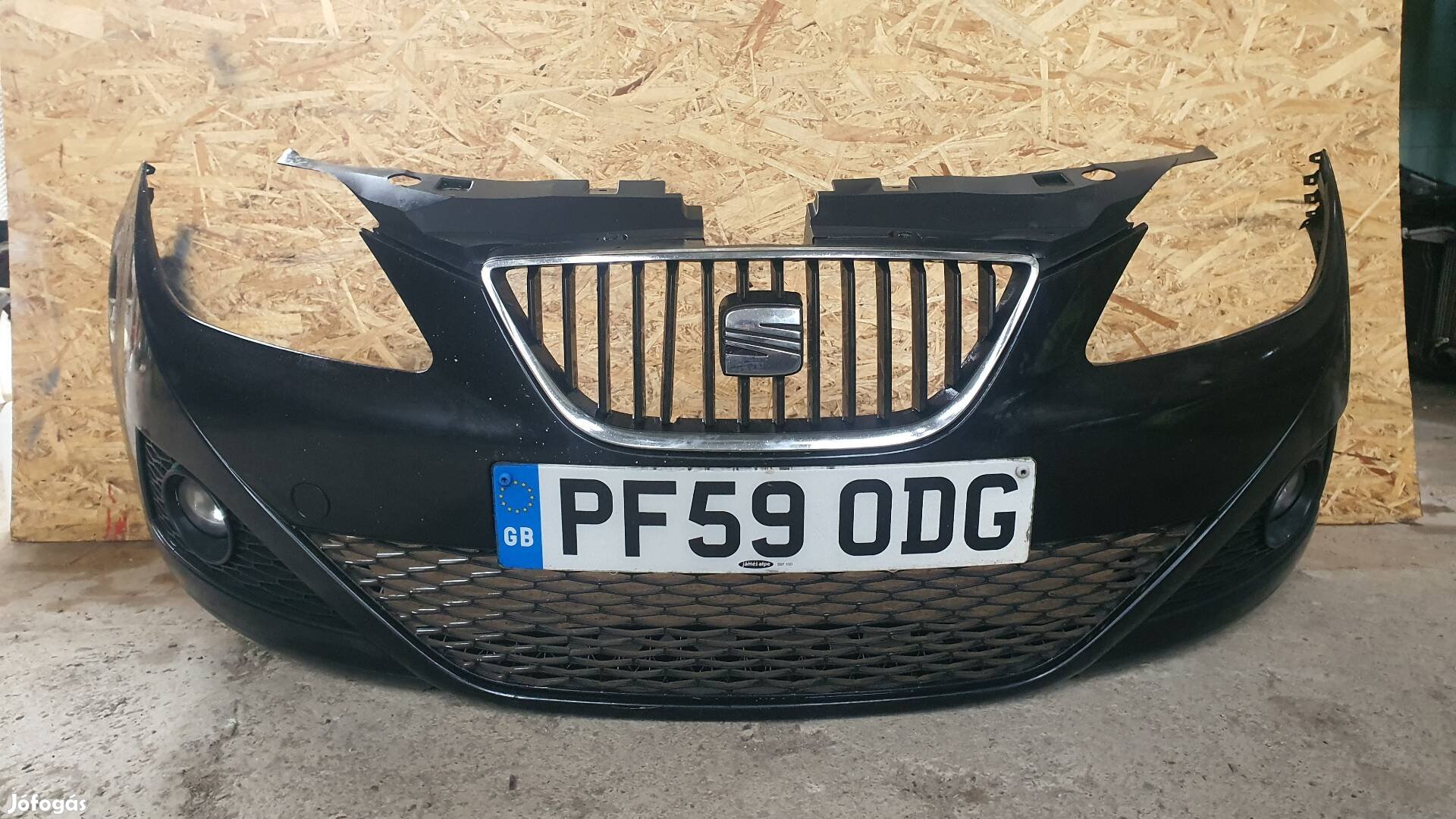 2009 Seat Ibiza Elsö lökháritó diszrács  25.03.26.b