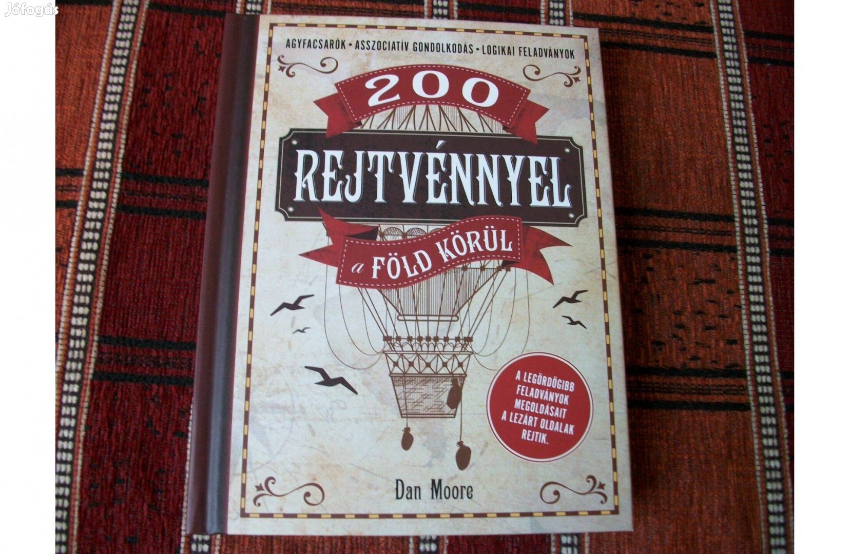 200 Rejtvénnyel a Föld körül