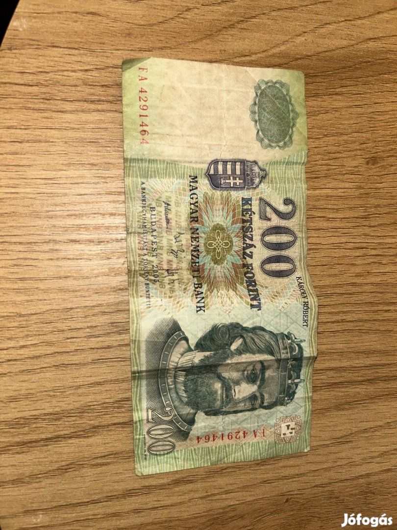 200 papír bankjegy 